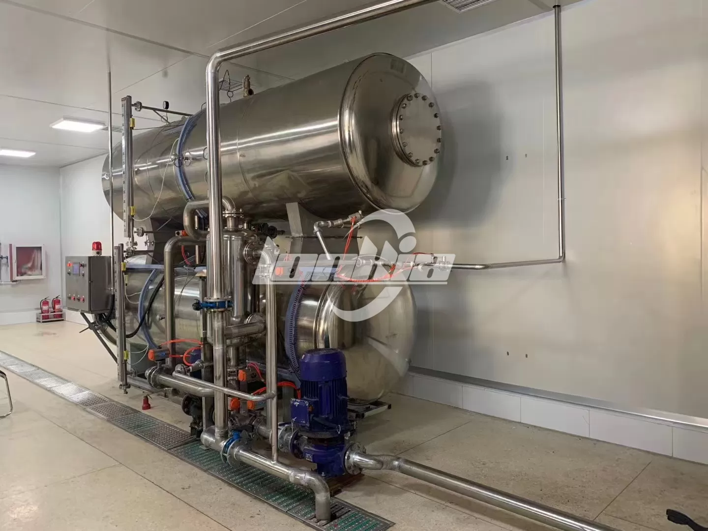 what is an autoclave