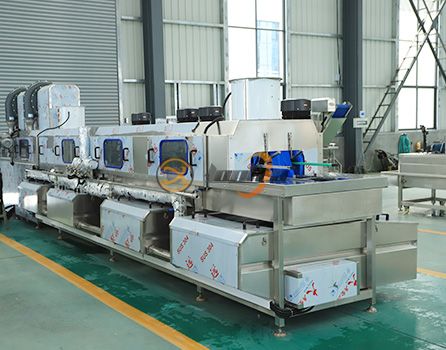 How to Choose the Right Crate Washer for Your Facility: A Complete Buying Guide