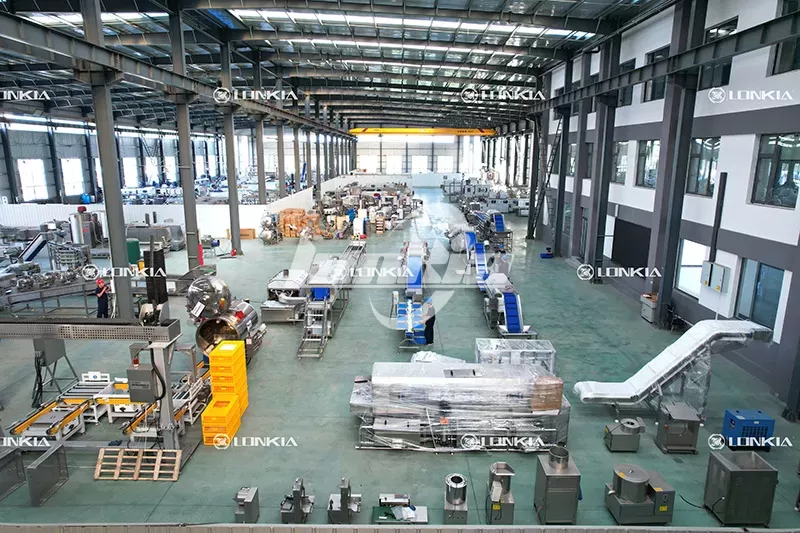 Lonkia factory scene
