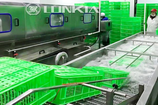 The World's Best Plastic Crates Washing Machine is in Dubai